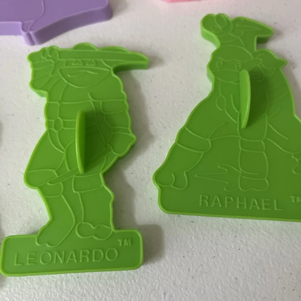 VTG Cookie Cutters 11 Ninja Turtles Easter 70s-90s fries pastel plastic food